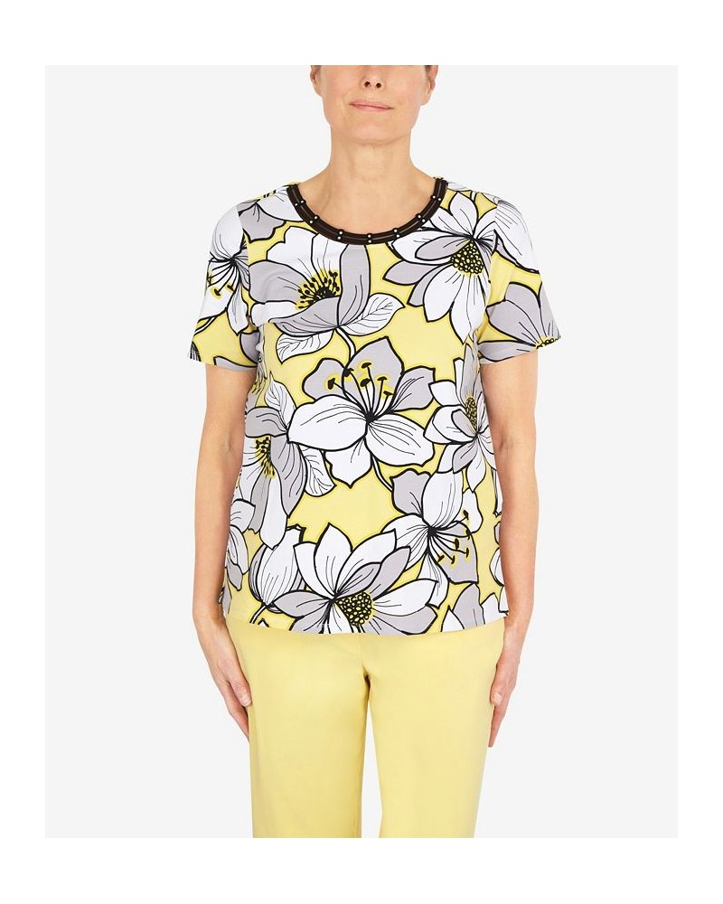 Women's Summer in The City Dramatic Flower Double Strap Crew Neck T-Shirt Yellow $29.67 Tops